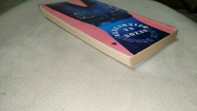 „Sezon na dziewczęta” Lech Borski + GRATIS książka