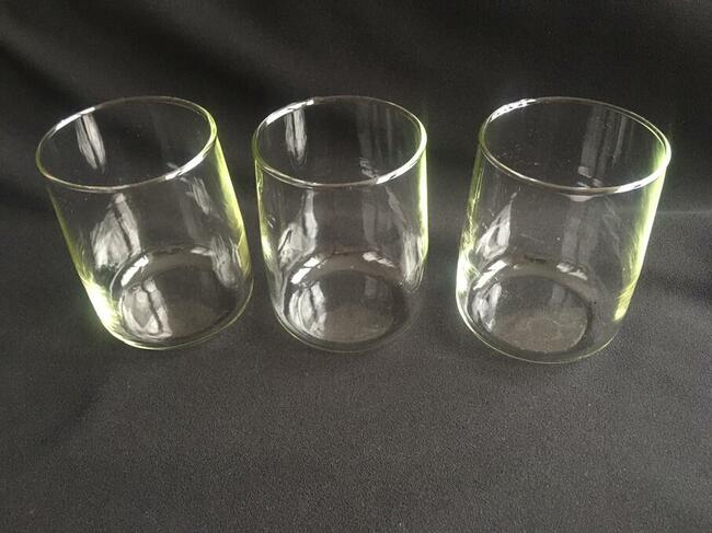 PRL szklanki pomarańczowe koszyczki