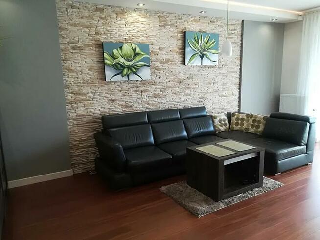 2 pokoje w miasteczku Wilanów z miejscem parkingowym