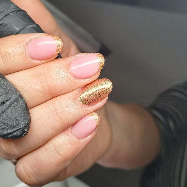 Paznokcie żel, hybryda.