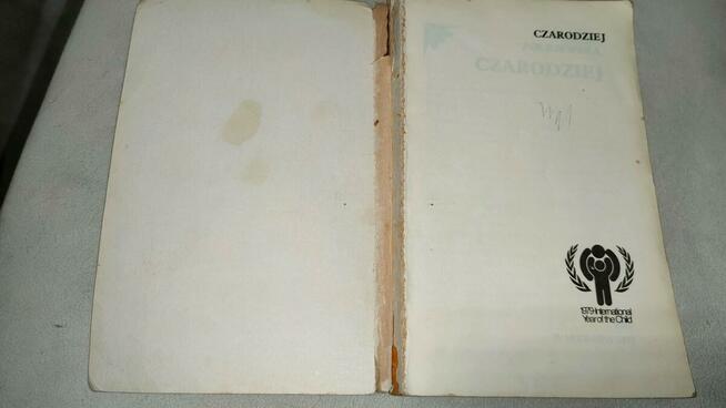 „Czarodziej” Wanda Żółkiewska + GRATIS książka