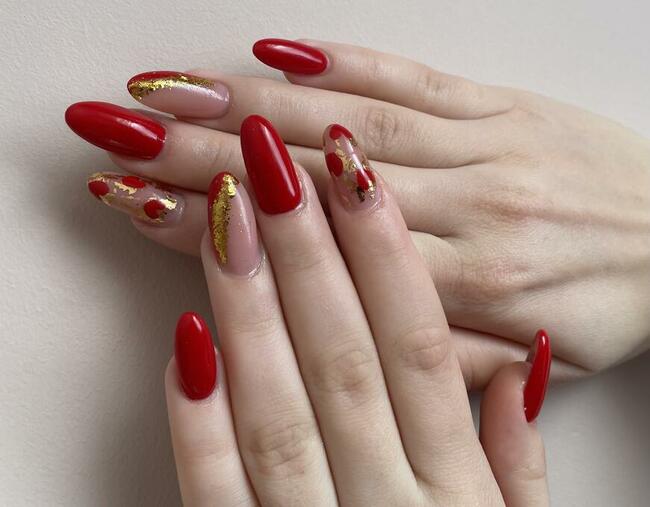 Stylizacja Paznokci żelowe , hybrydowe .