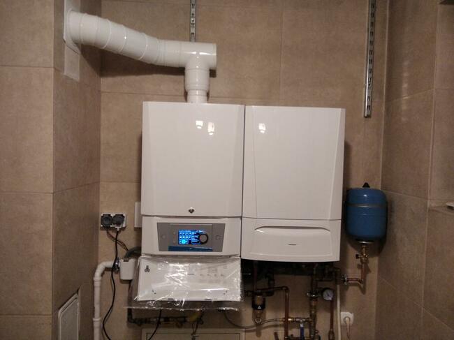 Hydraulik, awarie, instalacje, kotły gazowe, grzejniki.