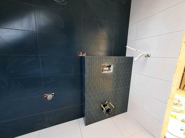 GLAZURNIK KAFELKARZ PŁYTKI GRES KOMPLEKSOWO