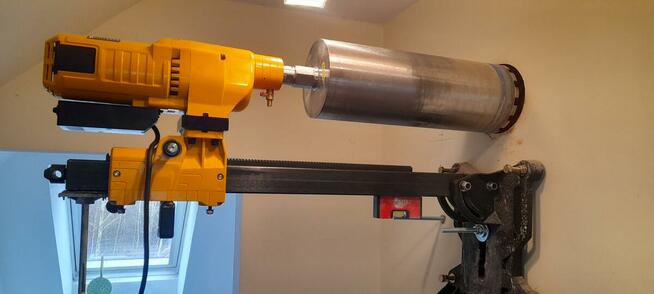 Przewierty techniką diamentowa