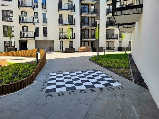 Oznakowanie poziome, pasów, hal, magazynów, parkingu Poznań