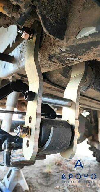 Wieszaki resorów Nissan Patrol +2 smarowane!