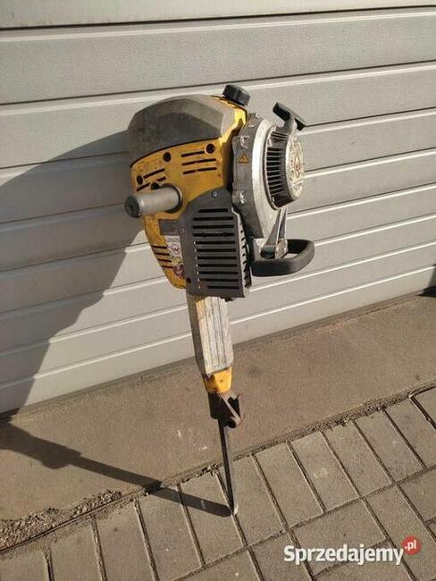 Młot wyburzeniowy Neuson Wacker BH23
