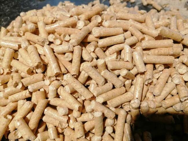 Sprzedam certyfikowaną lekką sosnową pellet