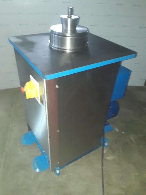 Kielicharka powiększanie śred.rur z metalu i tworzy.sztuczny