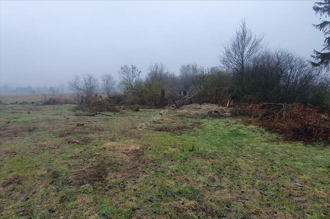 Na sprzedaż działka rolna zabudowana o pow. 0,2361 ha.