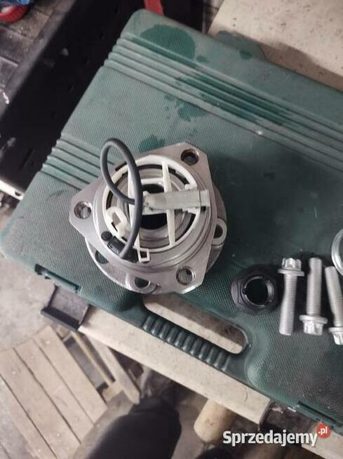 Łożysko piasta opel astra H