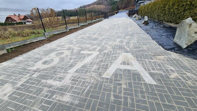 Układanie kostki brukowej Sanok, Lesko i okolice - NOWBRUK