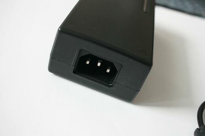 Zasilacz 12V 15V 16V 18V 19V 4,5A / 20V 24V 5A