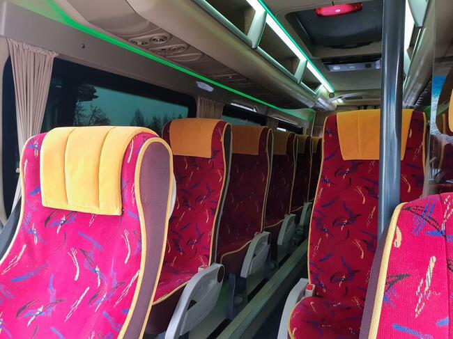 Przewóz osób na wycieczki przewozy turystyczne busy autokary