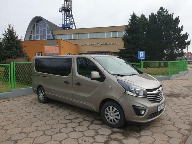 Wynajem busów Sosnowiec przewóz osób Dąbrowa G busy Czeladź