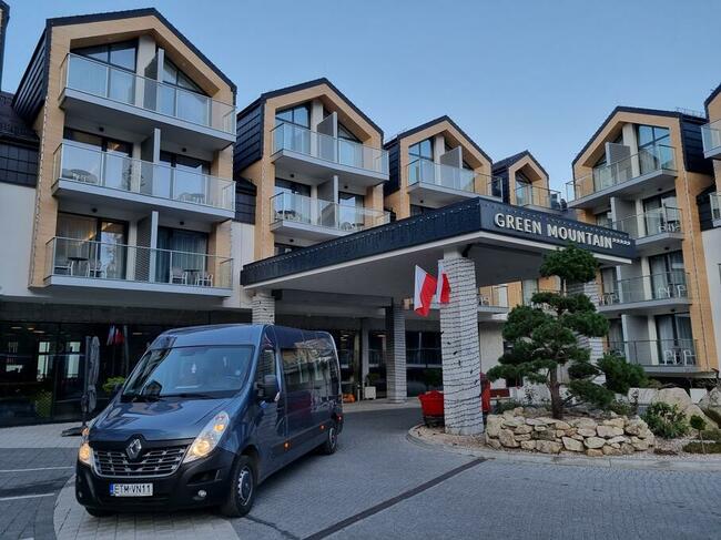 Przewóz osób na wycieczki przewozy turystyczne busy autokary