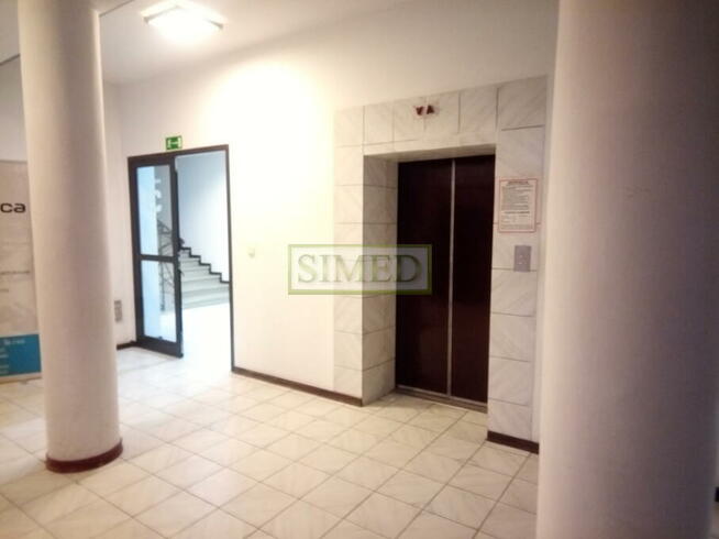 1 pokój 38m 2 , recepcja, parking , ochrona , Wola