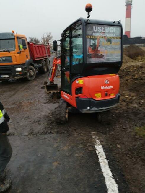 Wykonuję usługi minikoparka.