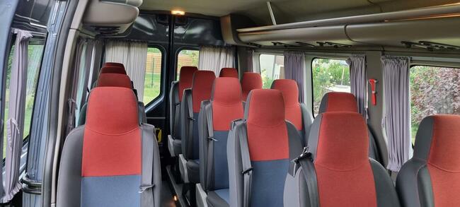 Przewóz osób na wycieczki przewozy turystyczne busy autokary