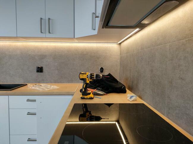 Elektryk - podłączanie kuchenki indukcyjnej GWARANCJA