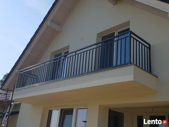 Balustrady , poręcze , ogrodzenia