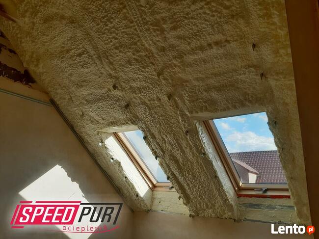 Piana PUR Ocieplanie Poddasze Wiązary Dach Strop Witnica