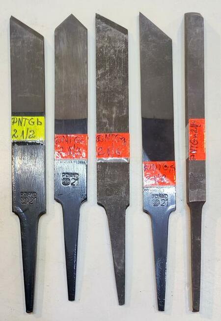 RĘKOJEŚĆ DO NOŻA TOKARSKIEGO TRZONEK Dłu. 220mm DŁUTO 21 25