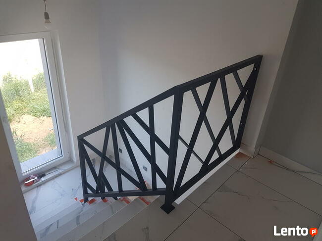 Balustrady , poręcze , ogrodzenia