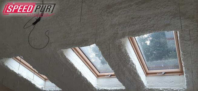 Piana PUR Ocieplanie Poddasze Wiązary Dach Strop Witnica