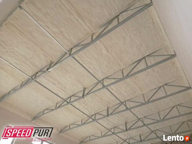 Piana PUR Ocieplanie Poddasze Wiązary Dach Strop Witnica