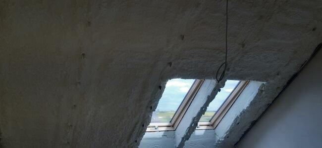 Piana PUR Ocieplanie Poddasze Wiązary Dach Strop SpeedPur