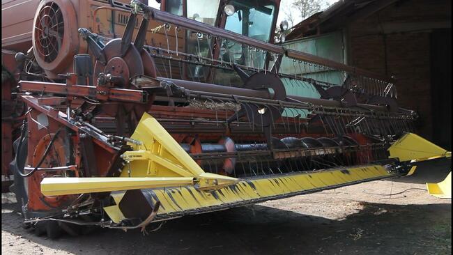 Przystawka Ettaro do zbioru soi i grochu