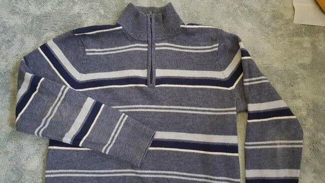 Sweter męski z wzorzystej dzianiny