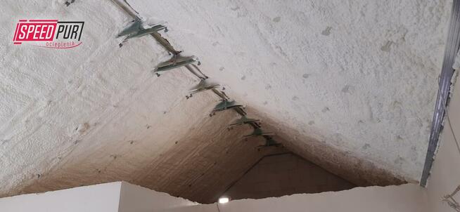 GORZÓW Piana PUR Ocieplanie Poddasze Wiązary Dach Strop