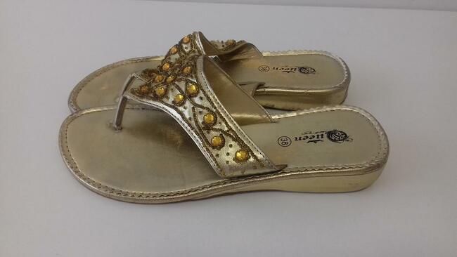 Buty damskie – japonki złote „Queen”, do sprzedania
