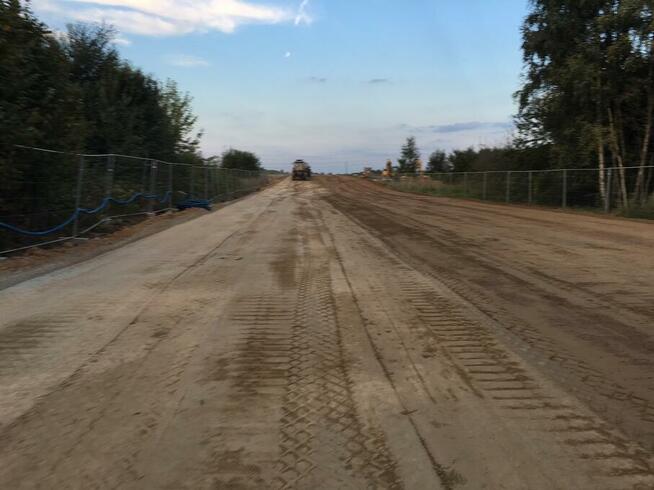 Usługi koparko ładowarką, wykopy, zasypki, drogi dojazdow