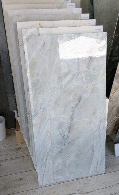 Płytki łazienkowe polerowane 120x60 kamień Brazilian natural