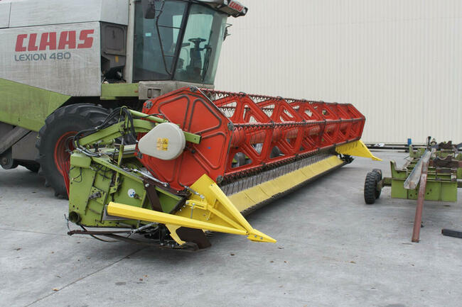 Przystawka Ettaro do zbioru soi i grochu