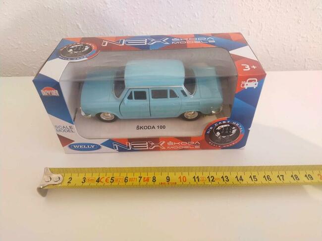 Skoda 100 Nowy model Welly auto 1:34 3 kolory Krakow