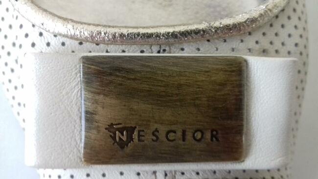 Buty damskie – skórzane sandały „Neścior”, do sprzedani