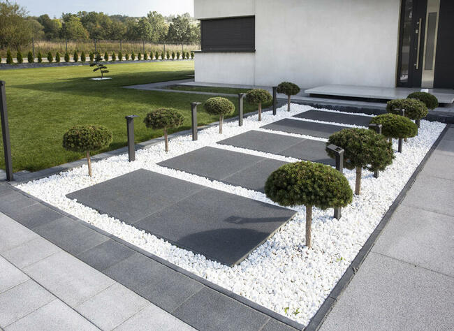 Kostka brukowa, płyty tarasowe, obrzeża, palisady, ogrodzenia