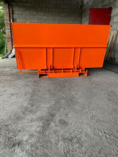 Kontener uchylny, koleba samowyładowcza, pojemnik, szufla 2
