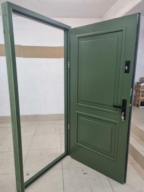 Drzwi zewnętrzne drewniane ZBYDREW