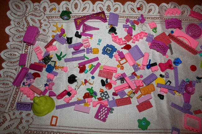 Klocki Mieszane Ponad 200 Elementów 290 G