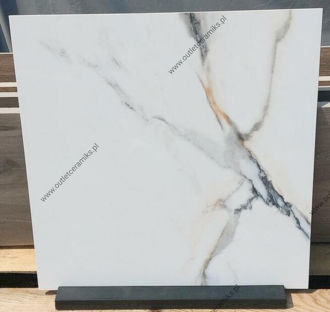 Płytki łazienkowe marmur biały złoty Calacatta gold 60x60