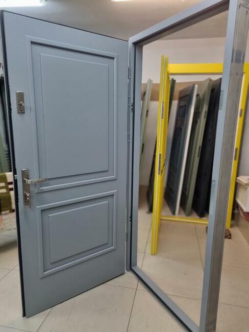 Drzwi zewnętrzne drewniane ZBYDREW