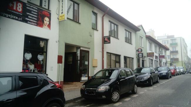 Do wynajęcia lokal 21m2 , centrum, parter, z wyposażeniem-