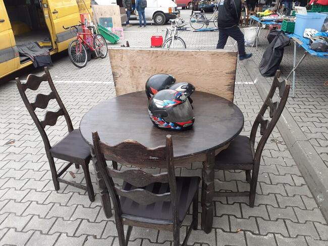 Piękny stół z drewna, prosto z Norwegii
