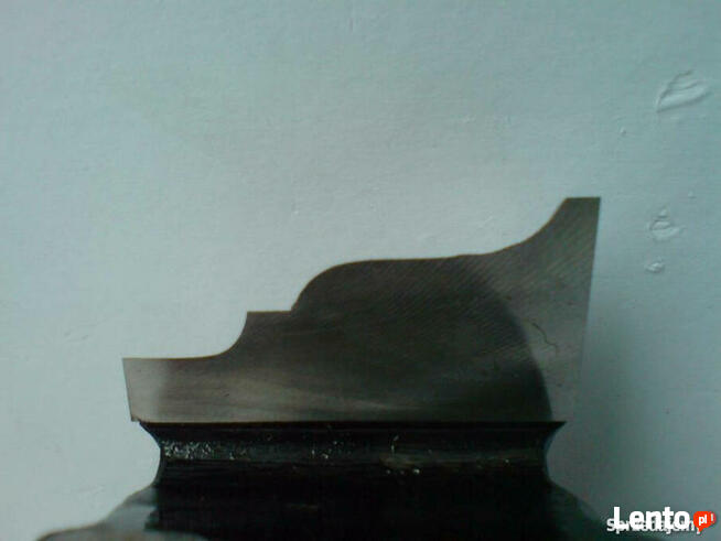 Frezy do drewna do listew przypodłogowych